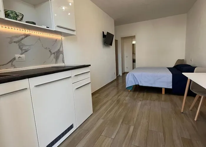 Asfodelo Apartamento *